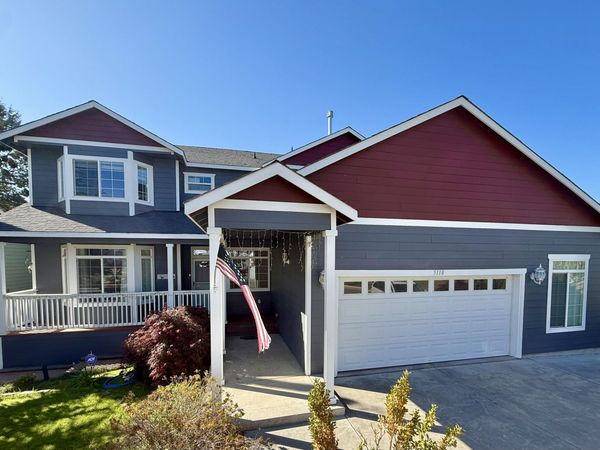 5118 Cherry Blossom Lane, Klamath Falls, OR 97601