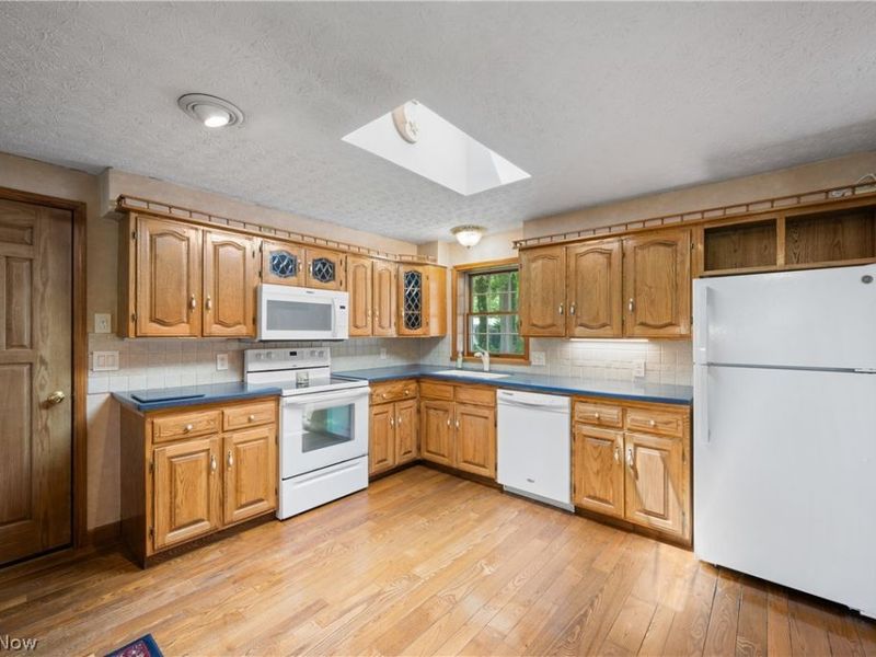 568 W Nimisila Road , Akron, OH 44319 Photo 10