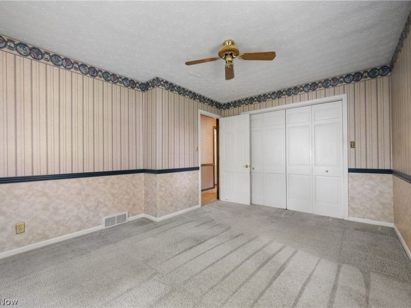 568 W Nimisila Road , Akron, OH 44319 Photo 17