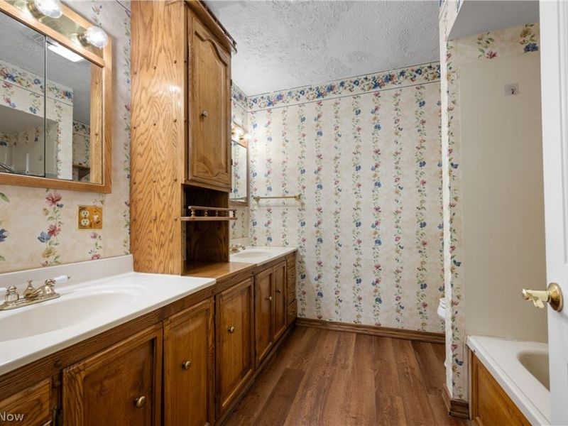 568 W Nimisila Road , Akron, OH 44319 Photo 18
