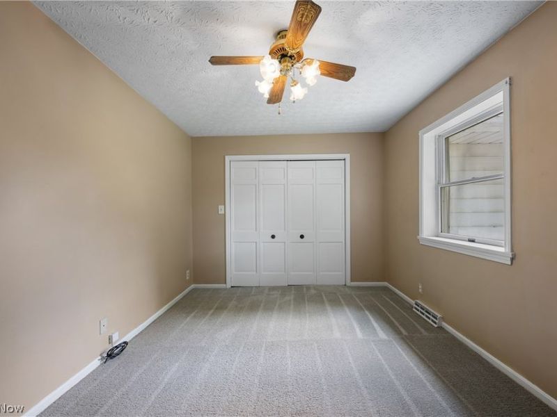 568 W Nimisila Road , Akron, OH 44319 Photo 23