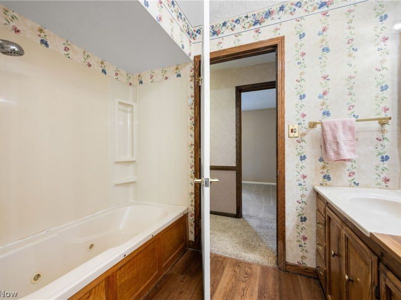 568 W Nimisila Road , Akron, OH 44319 Photo 33