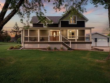215 5th Avenue NE, Blooming Prairie, MN 55917
