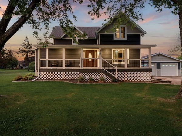 215 5th Avenue NE, Blooming Prairie, MN 55917