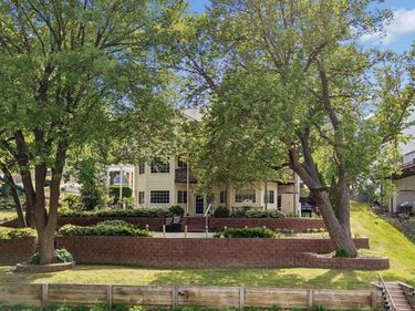 8932 Cass Circle, Plattsmouth, NE 68048
