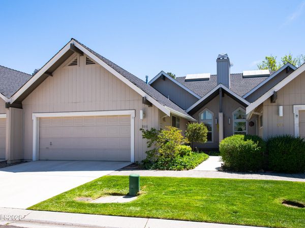 989 Aspen Grove Circle, Minden, NV 89423