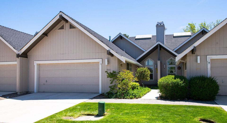 989 Aspen Grove Circle, Minden, NV 89423 Photo