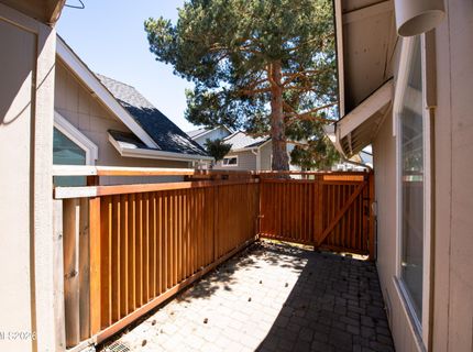 989 Aspen Grove Circle, Minden, NV 89423 Photo