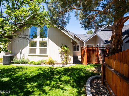 989 Aspen Grove Circle, Minden, NV 89423 Photo