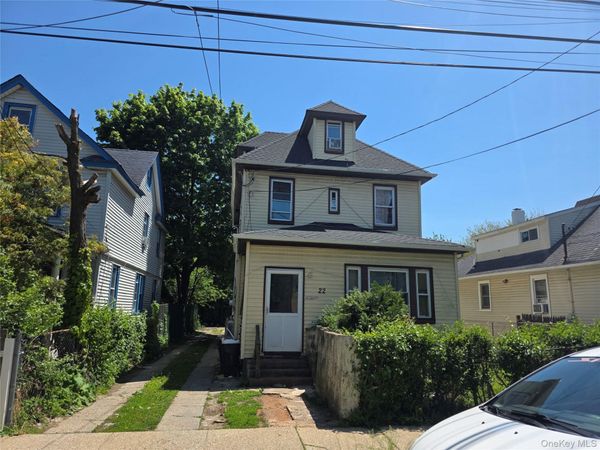 22 Webb Avenue , Hempstead, NY 11550