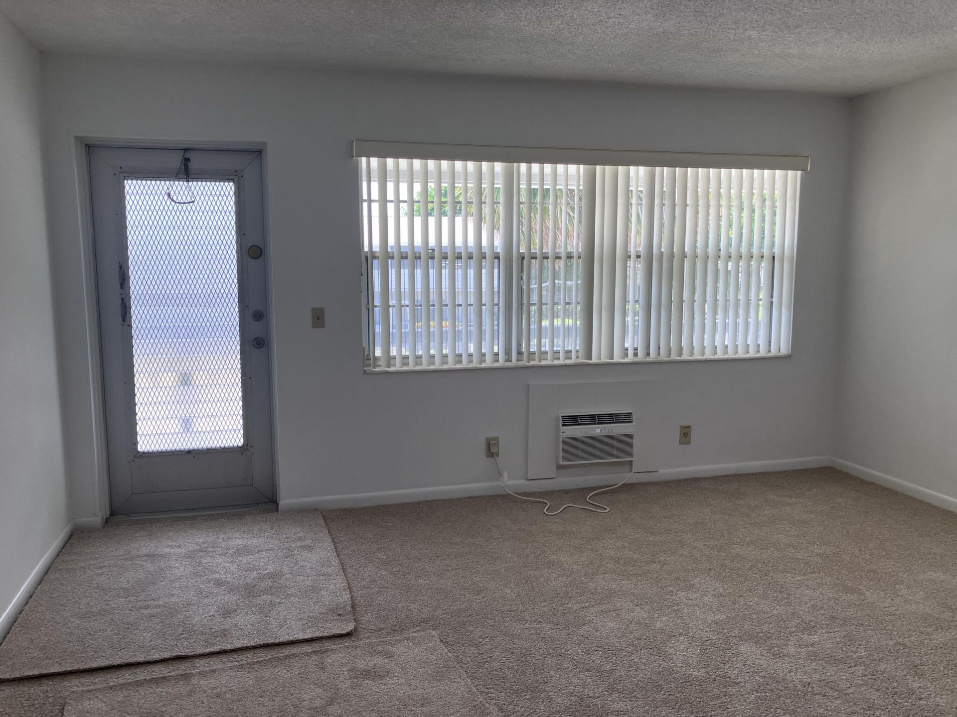 364 Northampton R, West Palm Beach, FL 33417 Photo