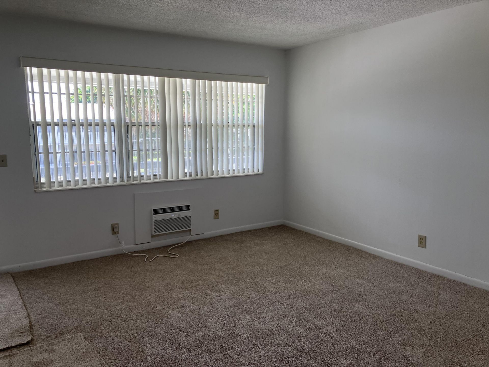 364 Northampton R, West Palm Beach, FL 33417 Photo