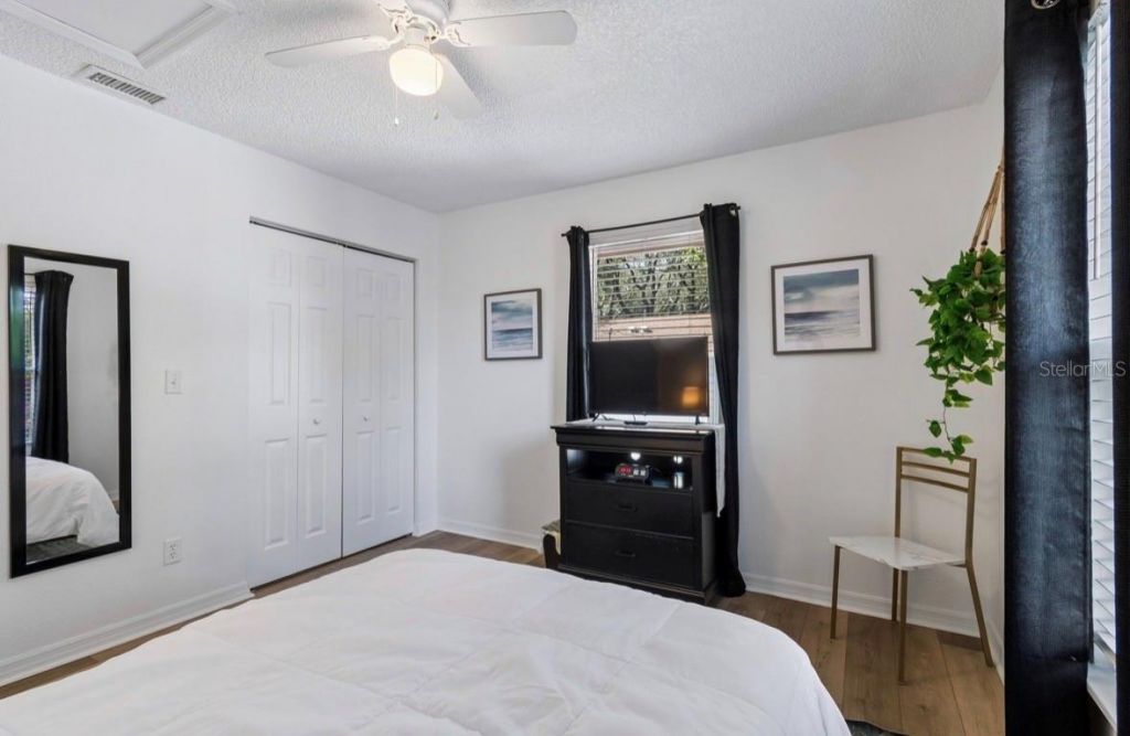 1812 Poinsettia Avenue, Tarpon Springs, FL 34689 Photo