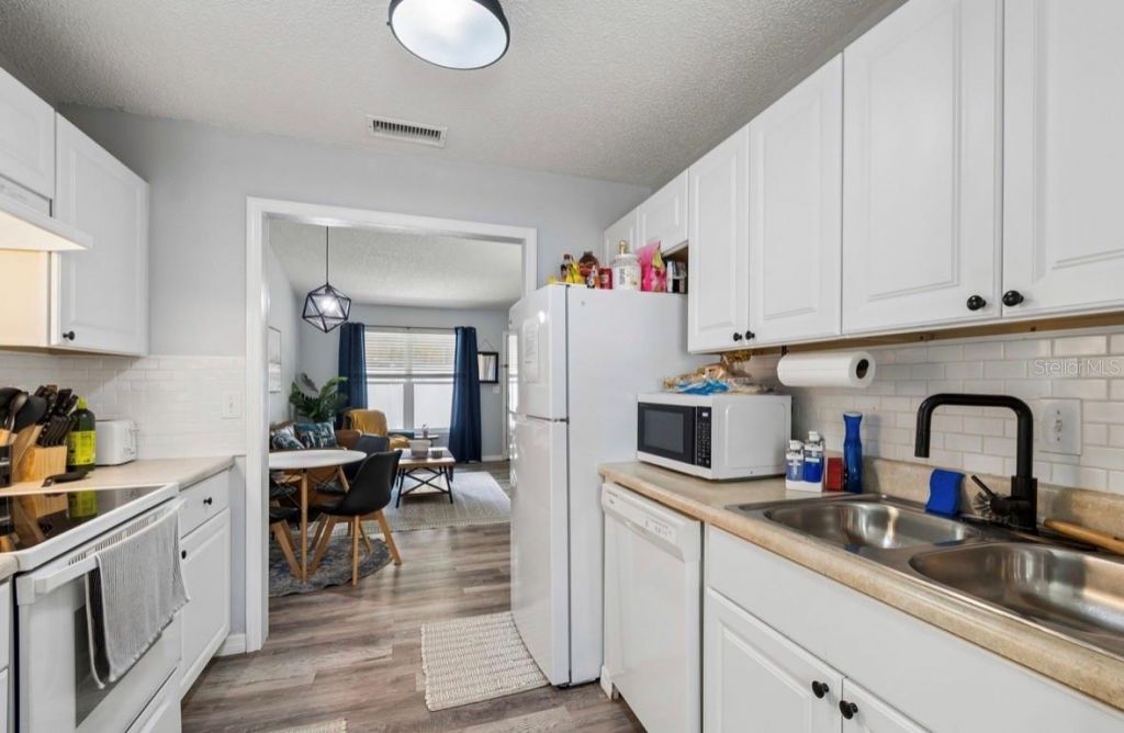 1812 Poinsettia Avenue, Tarpon Springs, FL 34689 Photo