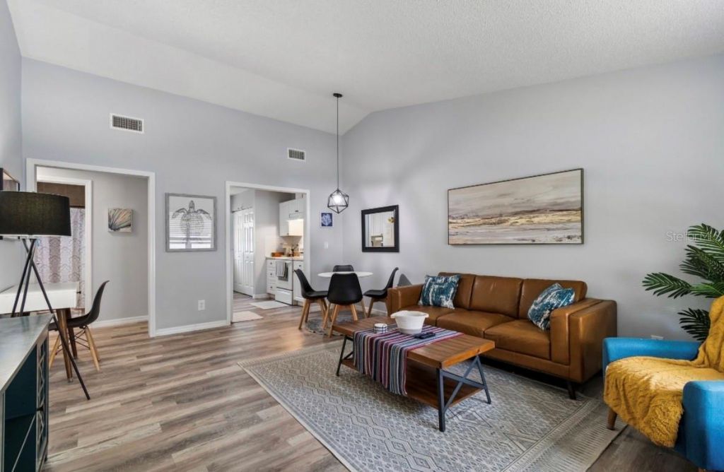 1812 Poinsettia Avenue, Tarpon Springs, FL 34689 Photo