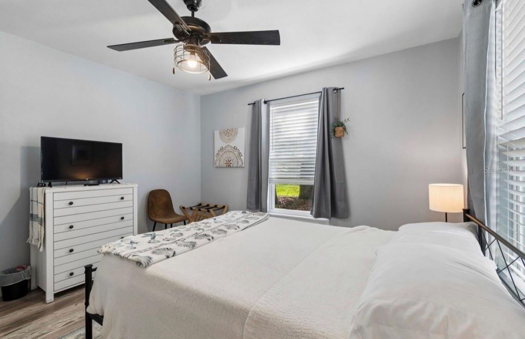 1812 Poinsettia Avenue, Tarpon Springs, FL 34689 Photo