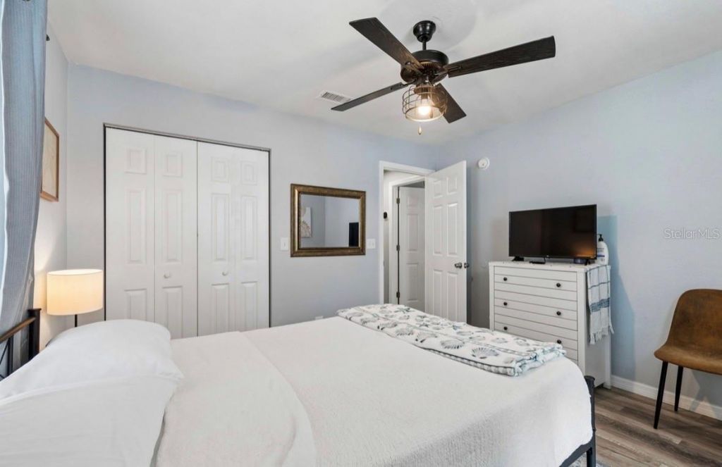 1812 Poinsettia Avenue, Tarpon Springs, FL 34689 Photo