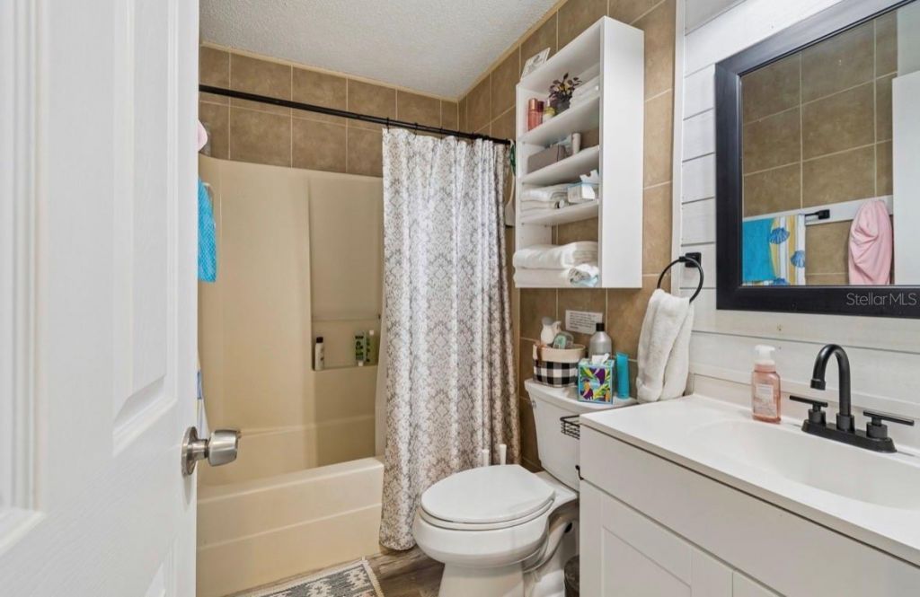 1812 Poinsettia Avenue, Tarpon Springs, FL 34689 Photo