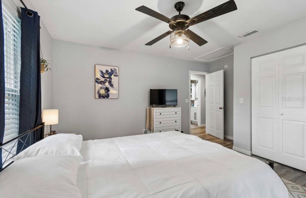 1812 Poinsettia Avenue, Tarpon Springs, FL 34689 Photo