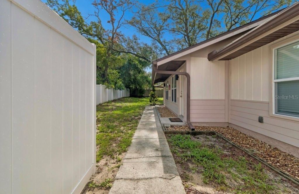 1812 Poinsettia Avenue, Tarpon Springs, FL 34689 Photo