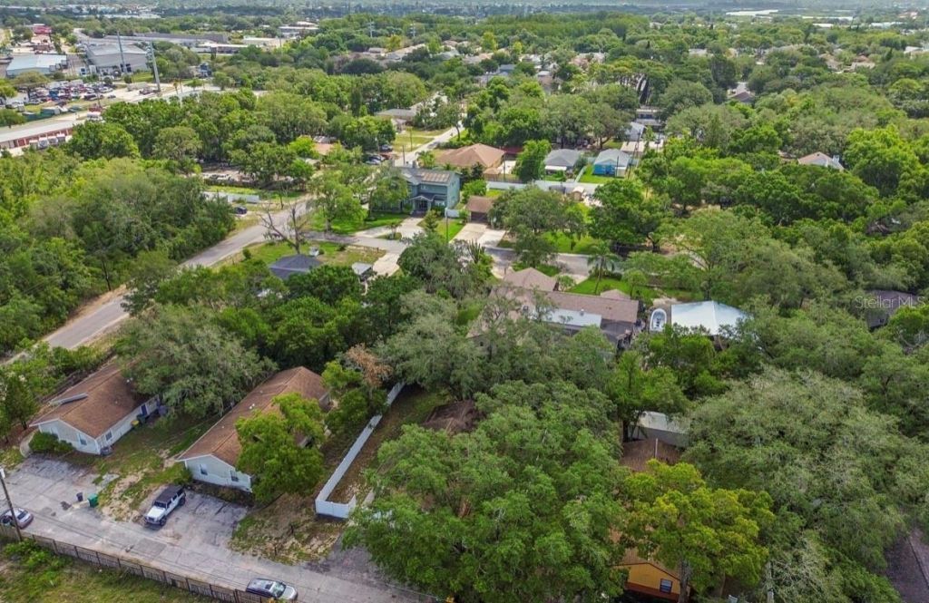 1812 Poinsettia Avenue, Tarpon Springs, FL 34689 Photo