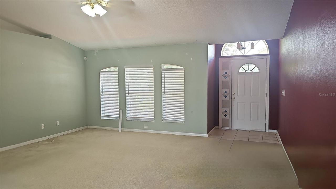 4030 Lake Bluff Drive, Mascotte, FL 34753