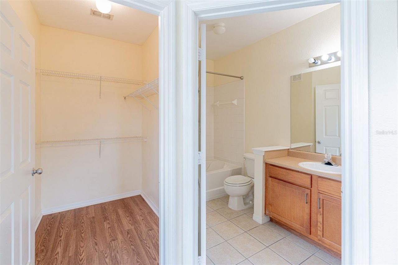 8112 Claire Ann Drive , Unit 208, Orlando, FL 32825 Photo