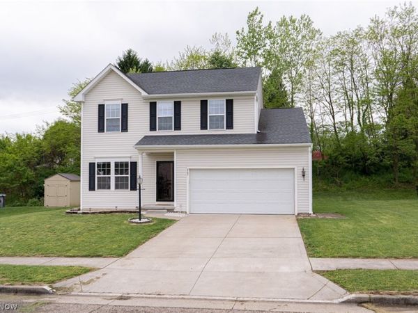 867 Starr Ridge Street SE, Massillon, OH 44646