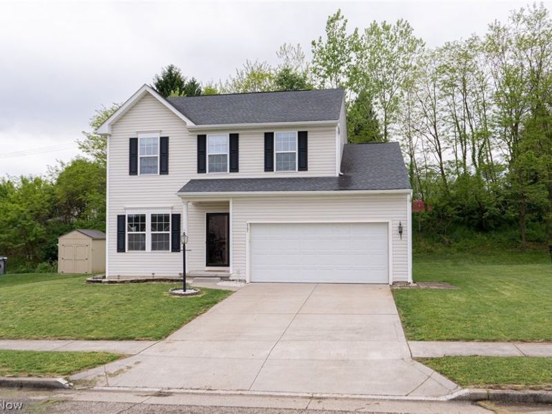 867 Starr Ridge Street SE, Massillon, OH 44646 Photo 1