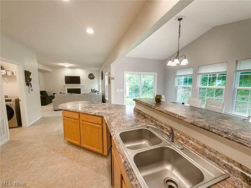 867 Starr Ridge Street SE, Massillon, OH 44646 Photo 10