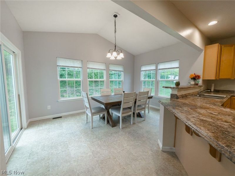 867 Starr Ridge Street SE, Massillon, OH 44646 Photo 15