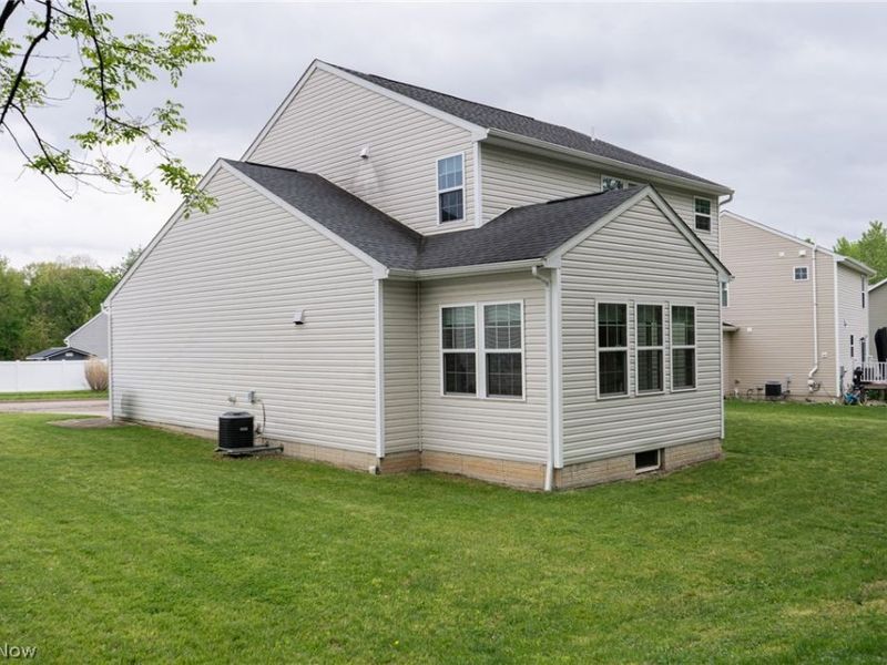 867 Starr Ridge Street SE, Massillon, OH 44646 Photo 3