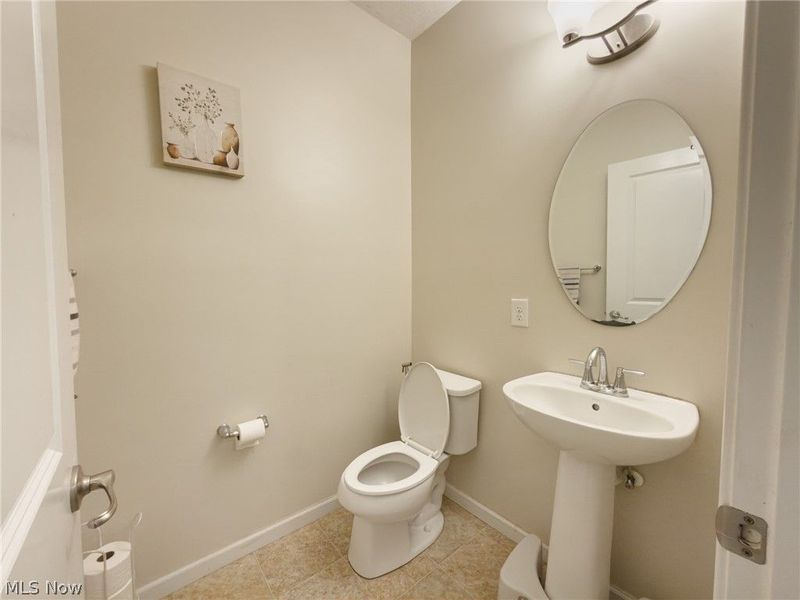 867 Starr Ridge Street SE, Massillon, OH 44646 Photo 5