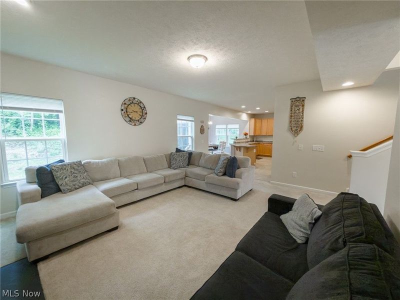 867 Starr Ridge Street SE, Massillon, OH 44646 Photo 9