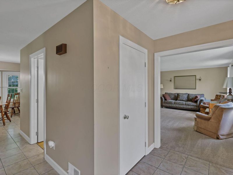 1589 Parkland Drive , Lancaster, OH 43130 Photo 9