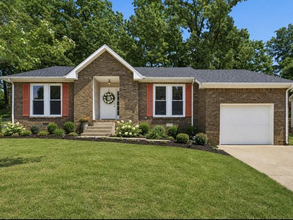 1217 Verkler Dr, Clarksville, TN 37042