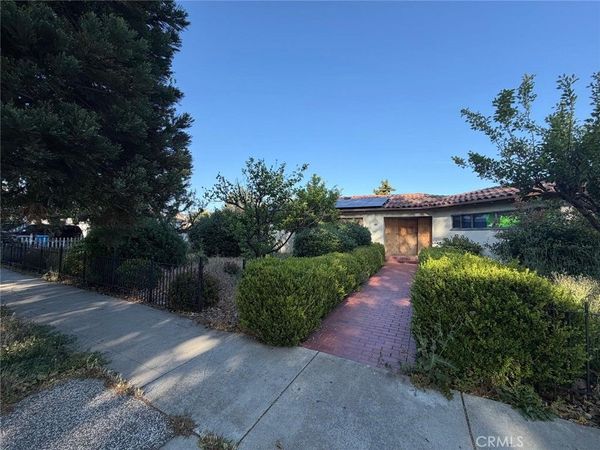 1199 Monterey, Hollister, CA 95023