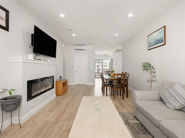 3351 Luxton Rd, Unit #405, Langford, BC V9C 0P2