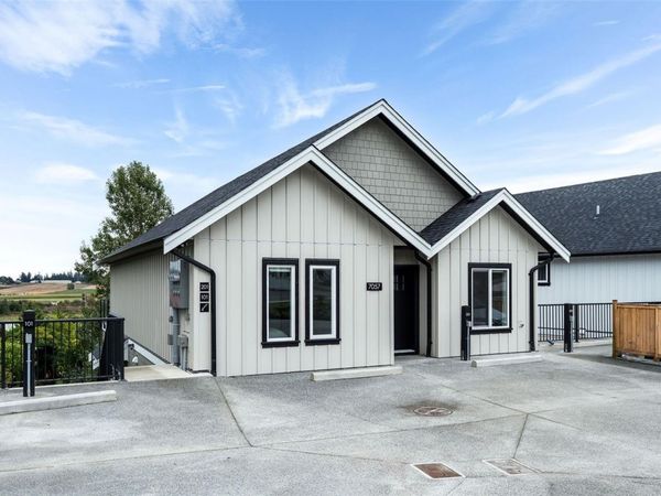 7057 Central Saanich Rd, Unit #101, Central Saanich, BC V8M 1Y3