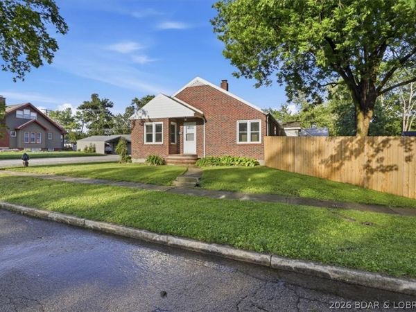 316 N Maple Street, Eldon, MO 65026