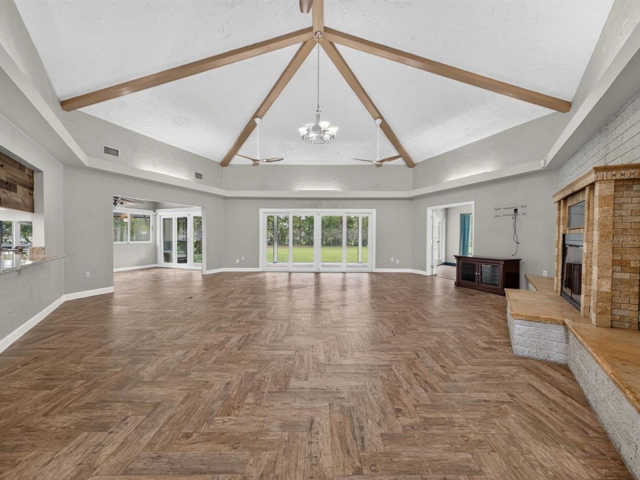 6230 Forestwood Drive W, Lakeland, FL 33811 Photo