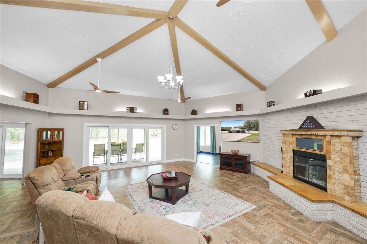 6230 Forestwood Drive W, Lakeland, FL 33811 Photo