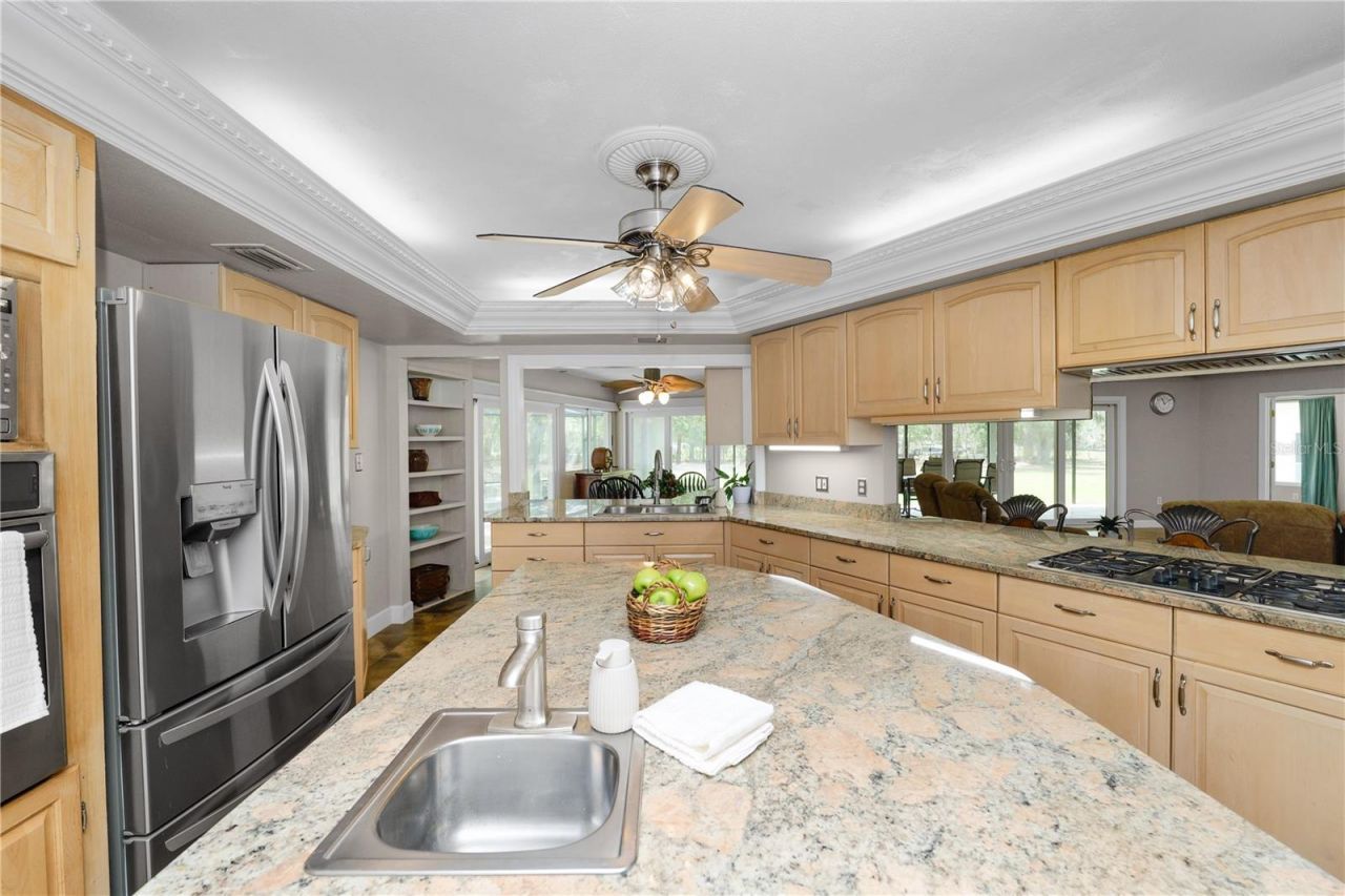 6230 Forestwood Drive W, Lakeland, FL 33811 Photo