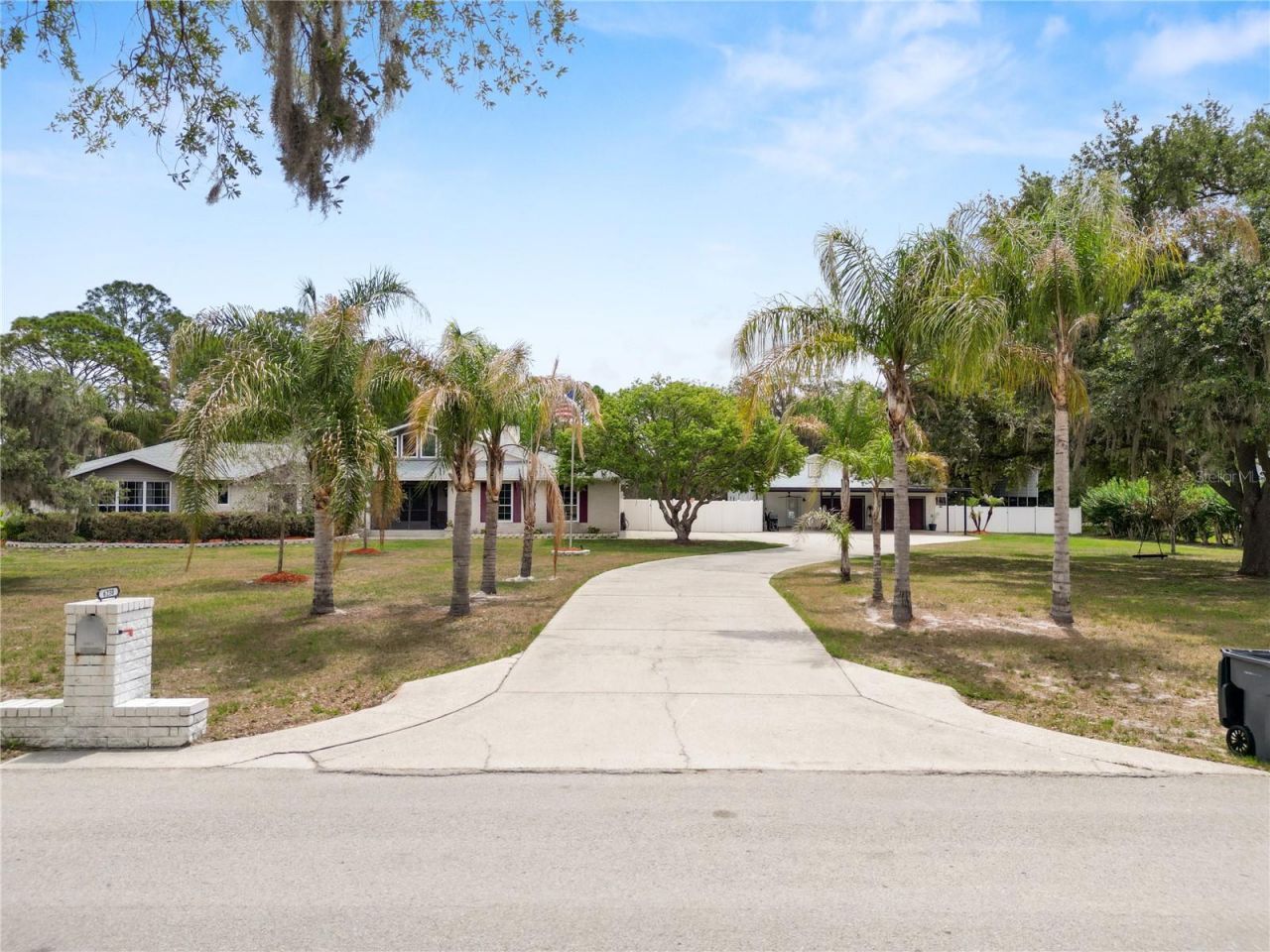 6230 Forestwood Drive W, Lakeland, FL 33811 Photo