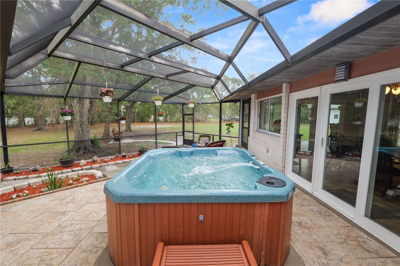 6230 Forestwood Drive W, Lakeland, FL 33811 Photo