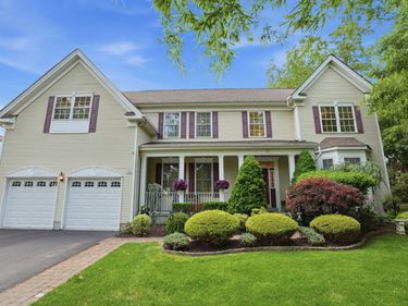 2780 HONEYSUCKLE LANE, HUNTINGDON VALLEY, PA 19006