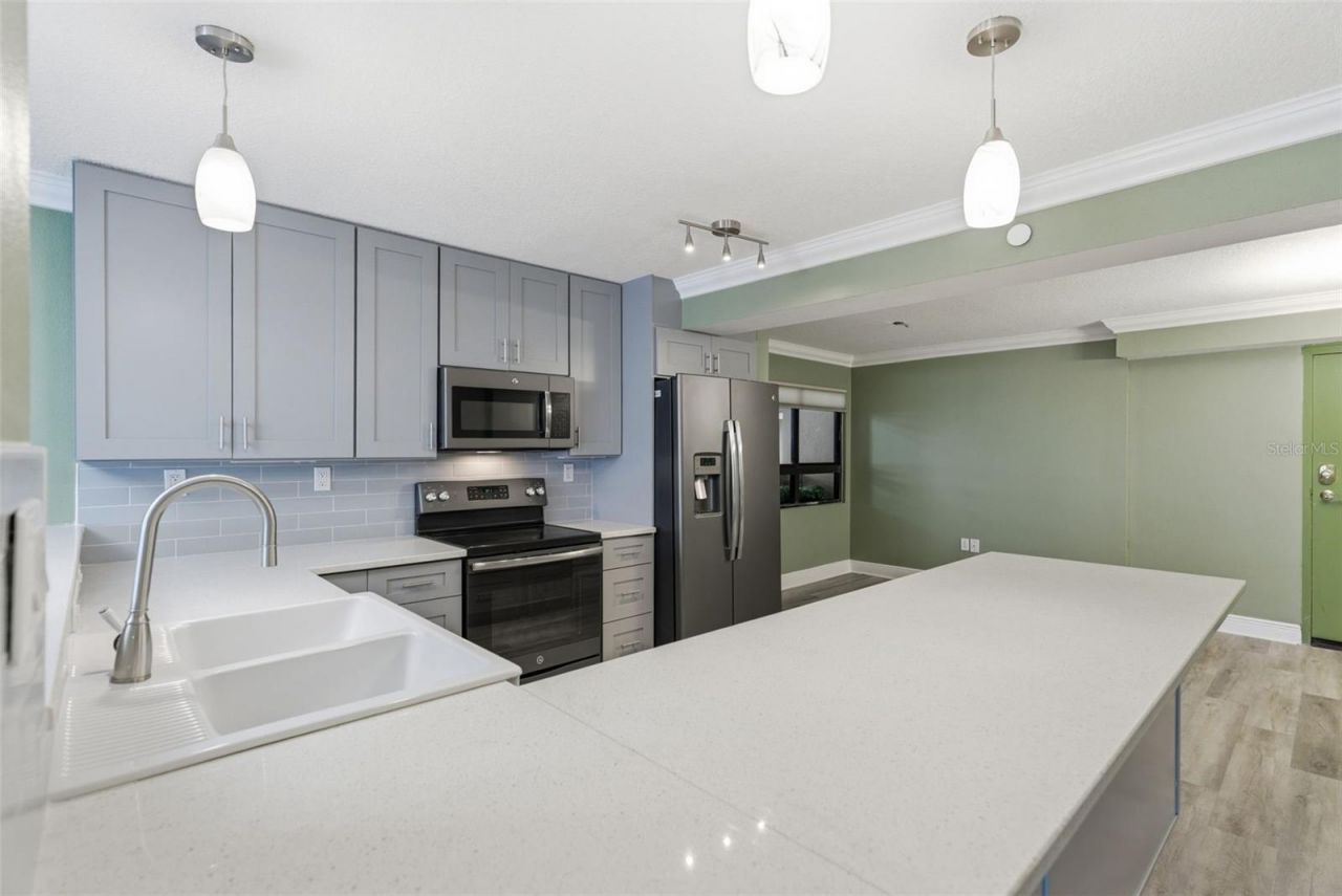 2413 Bayshore Boulevard, Unit 1004, Tampa, FL 33629 Photo