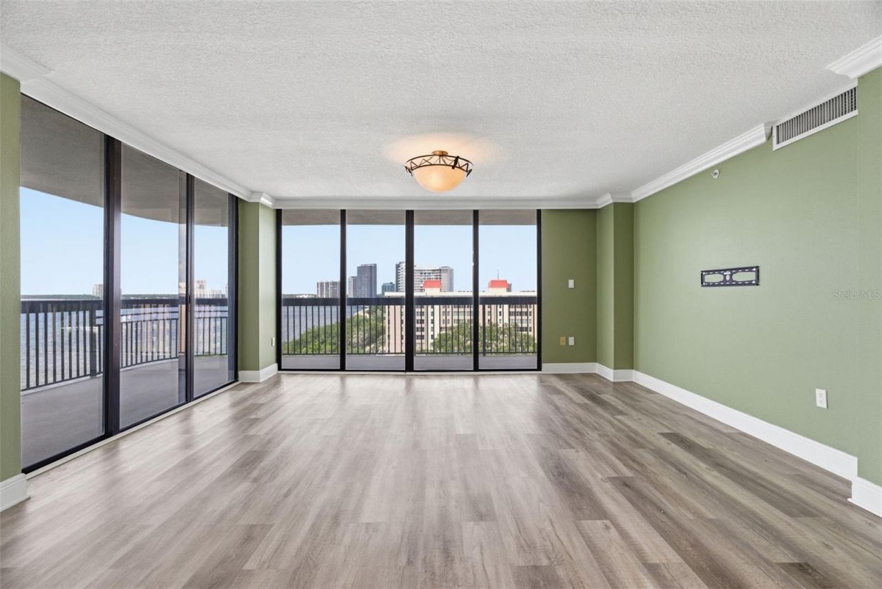 2413 Bayshore Boulevard, Unit 1004, Tampa, FL 33629 Photo