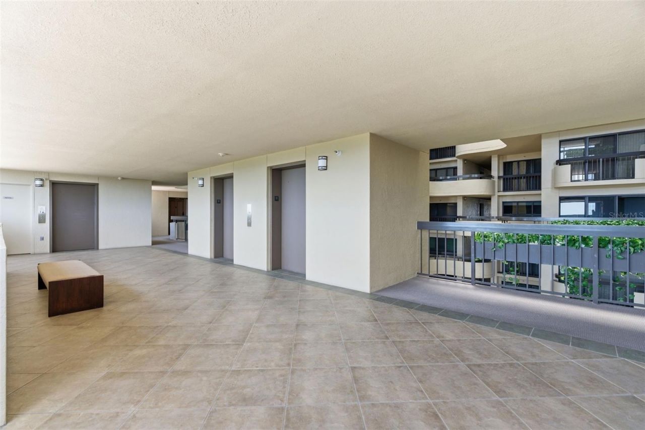 2413 Bayshore Boulevard, Unit 1004, Tampa, FL 33629 Photo