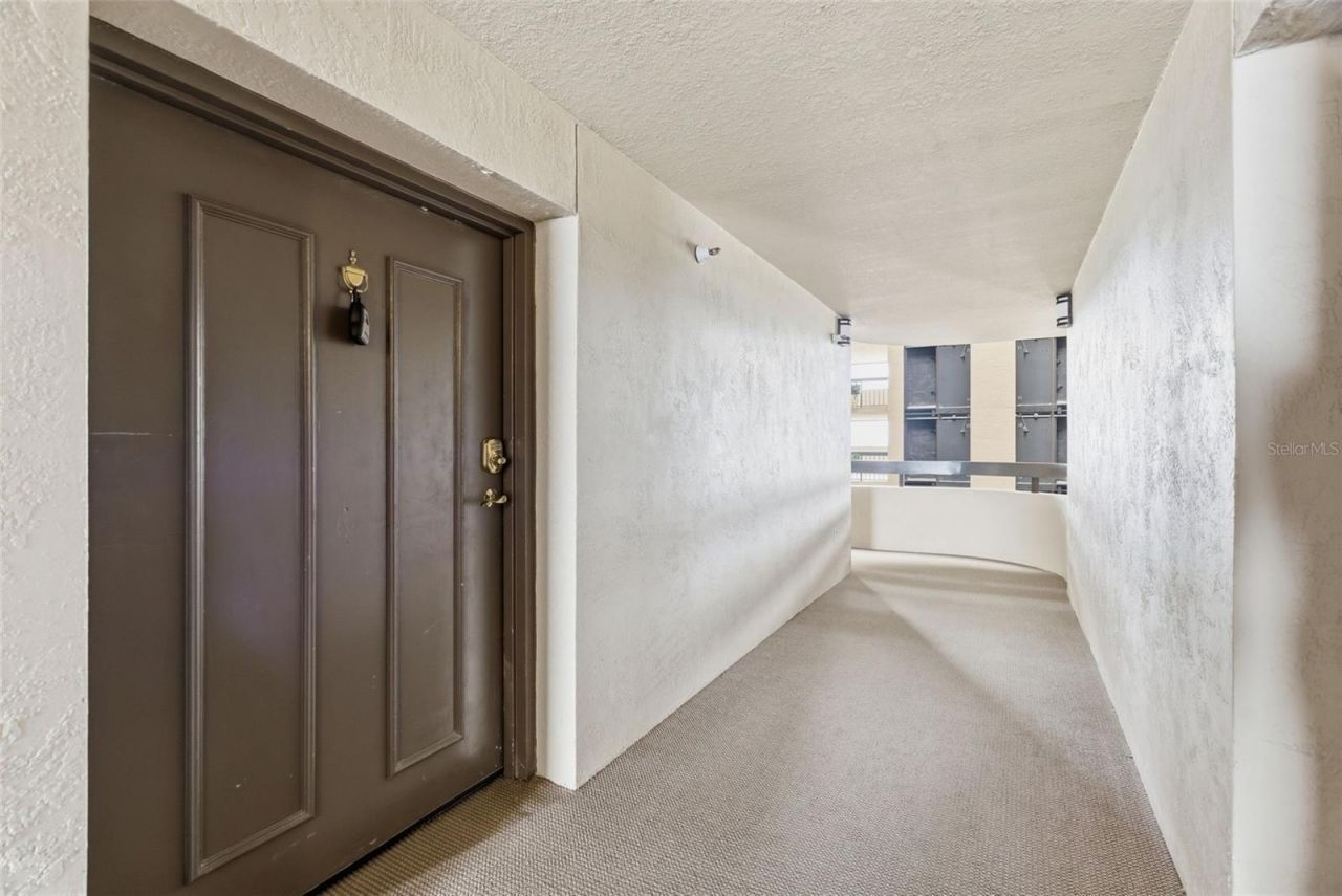 2413 Bayshore Boulevard, Unit 1004, Tampa, FL 33629 Photo